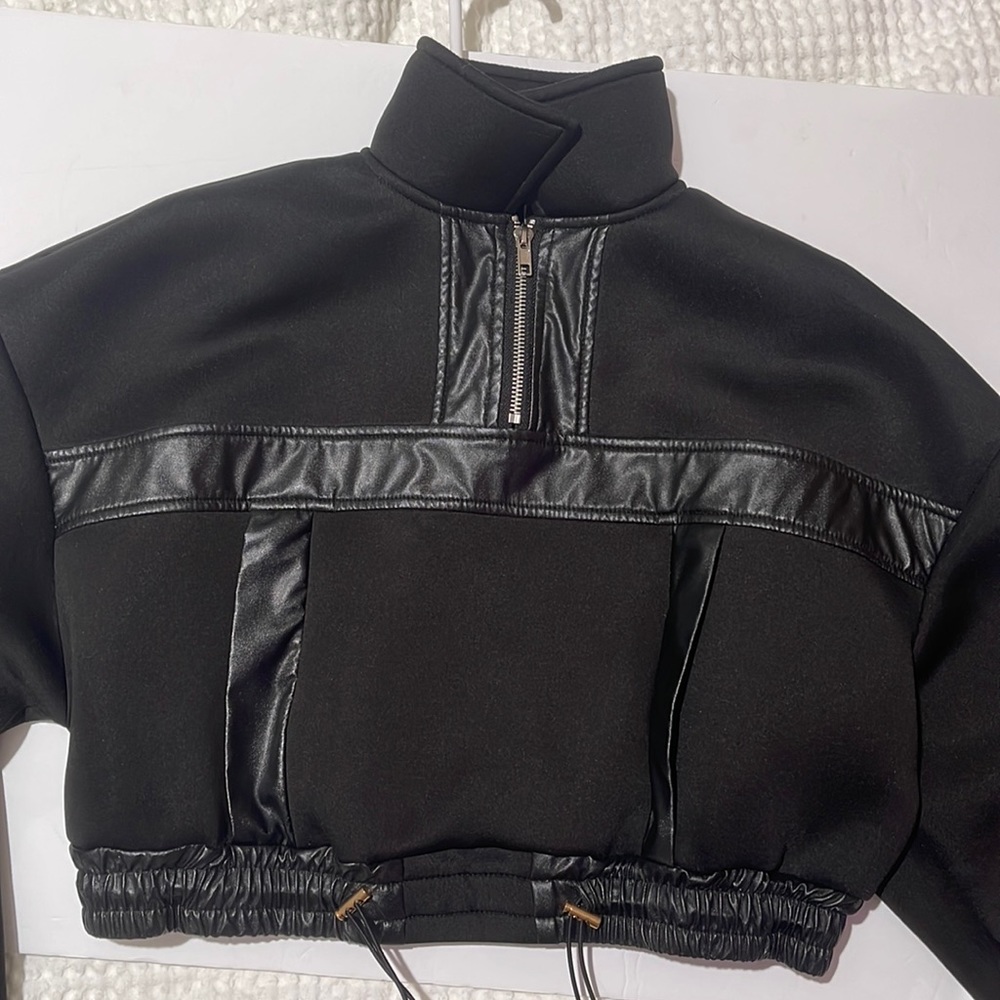 Chic Black crop jacket w/faux leather details .
